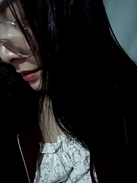 Paerl-sweet online show from December 19, 2025, 1:57 pm