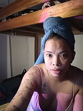 Cinpussie89 online show from June 18, 2026, 1:05 pm