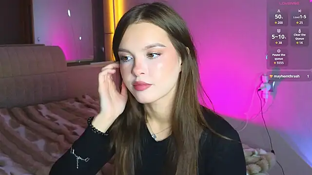 Snapshot of MoonJoyce chatting on December 22, 2025, 3:12 pm MoonJoyce online show from December 22, 2025, 3:12 pm