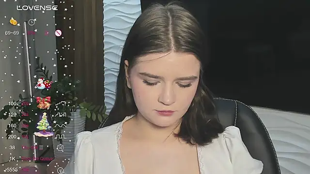 LanaTreades online show from December 14, 2025, 1:06 pm