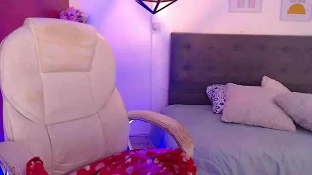 Snapshot of dany_bannany chatting on April 1, 2026, 3:09 pm dany bannany online show from April 1, 2026, 3:09 pm