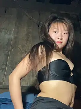 hinata-xx online show from April 9, 2026, 10:10 am