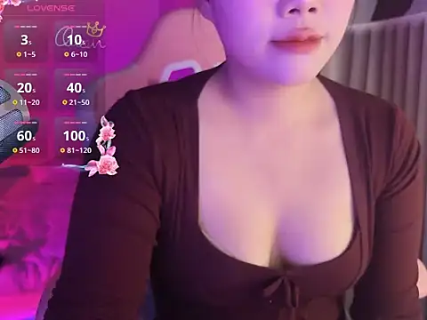 lilly dang online show from January 13, 2026, 12:31 pm