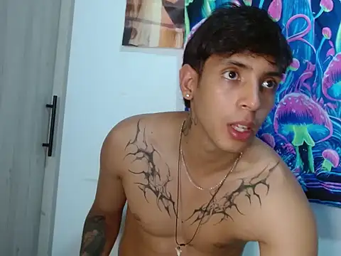 Wolf light online show from December 22, 2025, 11:38 pm