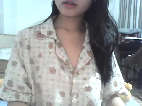 KellyCin online show from December 14, 2025, 6:24 pm