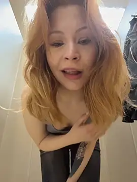  Little Ginger online show from April 26, 2026, 4:10 am