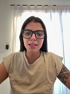 lililovexx online show from March 19, 2026, 9:37 pm