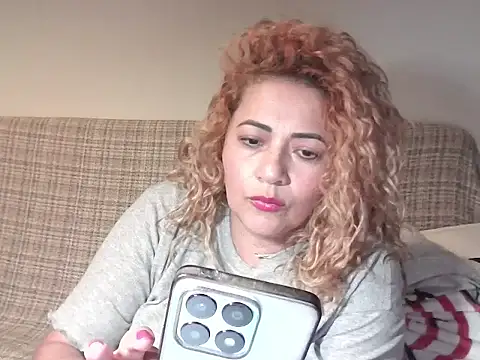 mariajosebarrazaa online show from January 18, 2026, 7:50 pm