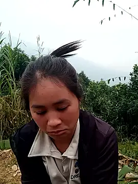 Him MountainGirl online show from January 14, 2026, 5:44 am