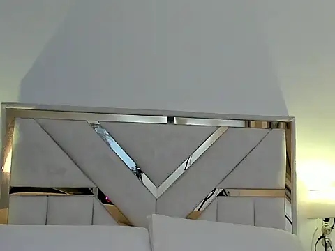 Snapshot of NaomiClay chatting on January 7, 2026, 11:48 am NaomiClay online show from January 7, 2026, 11:48 am