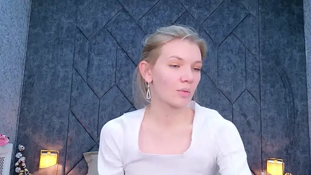 Vivien Hans online show from May 23, 2026, 8:41 pm