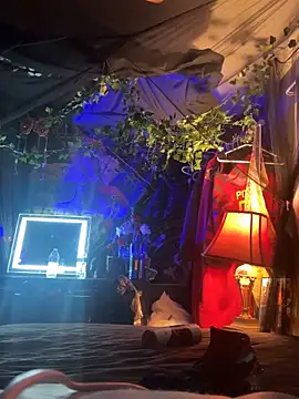 ellrxse online show from March 1, 2026, 11:32 am