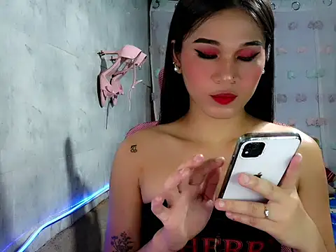 Snapshot of bombely_69 chatting on April 4, 2026, 5:36 am bombely 69 online show from April 4, 2026, 5:36 am