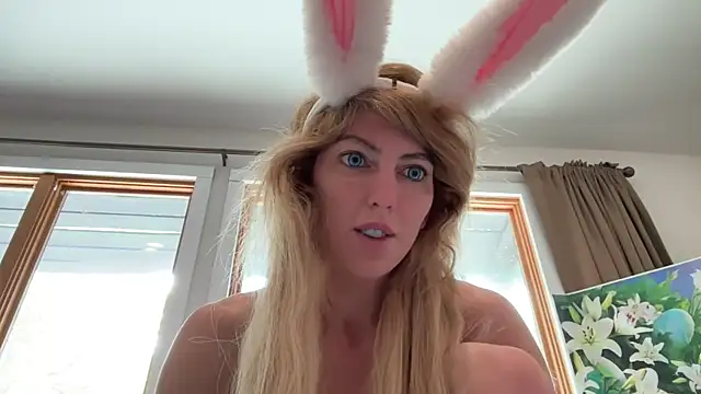 Snapshot of CelestialRuby chatting on April 3, 2026, 5:52 pm CelestialRuby online show from April 3, 2026, 5:52 pm