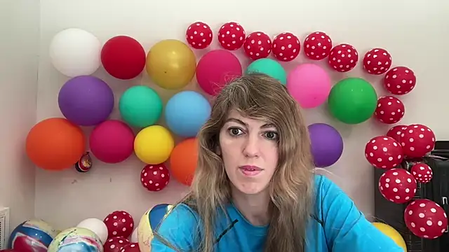 Snapshot of CelestialRuby chatting on March 9, 2026, 4:32 pm CelestialRuby online show from March 9, 2026, 4:32 pm