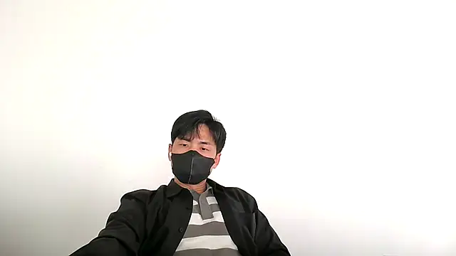 kimze7 online show from May 11, 2026, 3:08 am