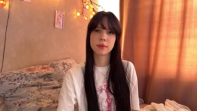 DorindaCail online show from June 27, 2026, 11:27 am