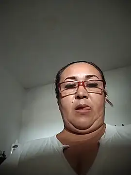 Snapshot of Nini_Love_ chatting on April 6, 2026, 11:50 pm Nini Love online show from April 6, 2026, 11:50 pm