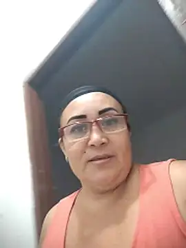 Snapshot of Nini_Love_ chatting on April 2, 2026, 3:13 am Nini Love online show from April 2, 2026, 3:13 am