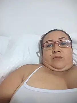 Snapshot of Nini_Love_ chatting on March 30, 2026, 8:49 am Nini Love online show from March 30, 2026, 8:49 am