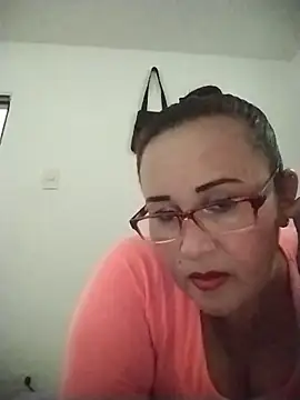 Snapshot of Nini_Love_ chatting on March 11, 2026, 8:58 pm Nini Love online show from March 11, 2026, 8:58 pm