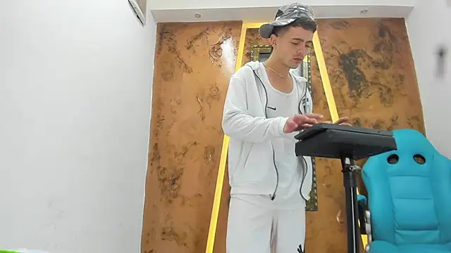 Snapshot of Jhostonex chatting on February 16, 2026, 3:38 am Jhostonex online show from February 16, 2026, 3:38 am