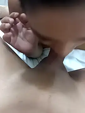 dirtycouplesh online show from May 10, 2026, 9:57 am