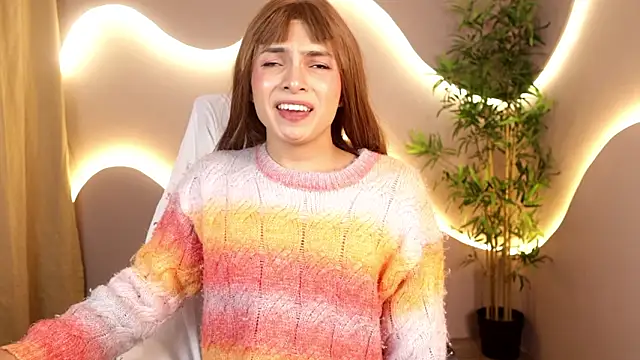 Snapshot of simone_sky chatting on February 10, 2026, 1:04 am simone sky online show from February 10, 2026, 1:04 am