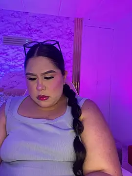 Mia Carters online show from April 16, 2026, 11:07 pm