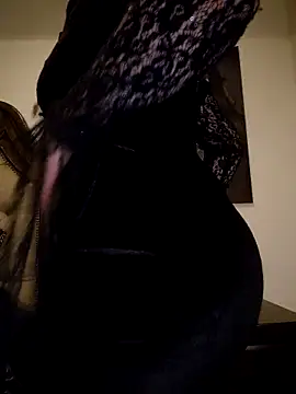 BustyVampyre online show from December 17, 2025, 11:54 pm