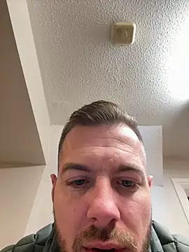 Snapshot of cheekycherryx chatting on December 13, 2025, 9:21 pm cheekycherryx online show from December 13, 2025, 9:21 pm