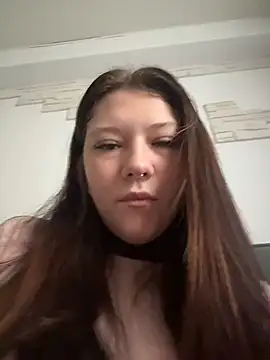 FionaMurr online show from May 24, 2026, 2:44 am