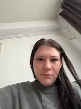 FionaMurr online show from May 15, 2026, 1:14 am