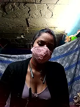 Snapshot of Poonam8080 chatting on December 22, 2025, 1:22 pm Poonam8080 online show from December 22, 2025, 1:22 pm