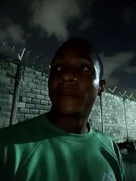 Snapshot of Andreskelly chatting on February 24, 2026, 1:50 am Andreskelly online show from February 24, 2026, 1:50 am