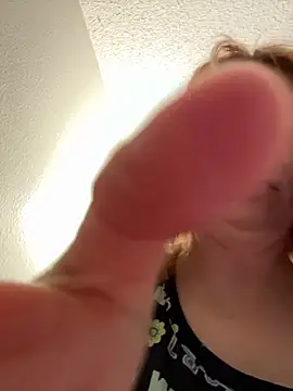 Lenaravenswood online show from February 4, 2026, 7:14 am