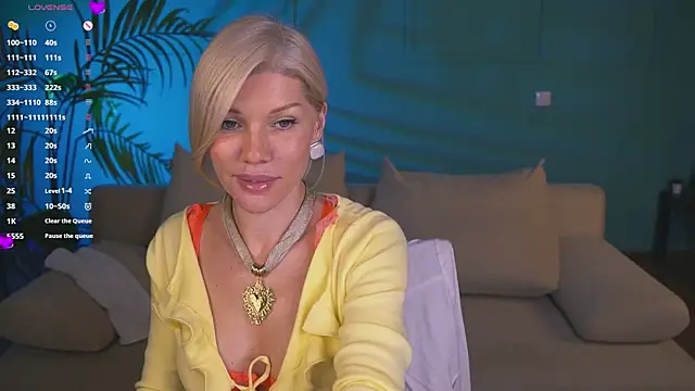 Snapshot of Lindsi_Luvviv chatting on May 23, 2026, 4:06 pm Lindsi Luvviv online show from May 23, 2026, 4:06 pm