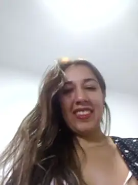 sammymomz02 online show from January 11, 2026, 2:07 am