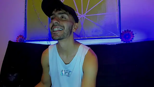 Snapshot of Lord_Apolo chatting on December 19, 2025, 1:35 pm Lord Apolo online show from December 19, 2025, 1:35 pm