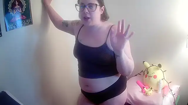 Snapshot of Hamurai420 chatting on February 17, 2026, 10:18 pm Hamurai420 online show from February 17, 2026, 10:18 pm