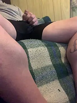 Snapshot of Ldnick69 chatting on March 10, 2026, 12:14 am Ldnick69 online show from March 10, 2026, 12:14 am