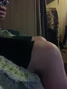 Snapshot of Ldnick69 chatting on April 5, 2026, 3:24 am Ldnick69 online show from April 5, 2026, 3:24 am