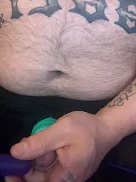 Snapshot of Ldnick69 chatting on April 12, 2026, 8:45 pm Ldnick69 online show from April 12, 2026, 8:45 pm