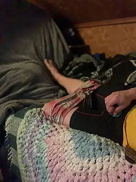 Snapshot of Ldnick69 chatting on April 14, 2026, 5:45 am Ldnick69 online show from April 14, 2026, 5:45 am