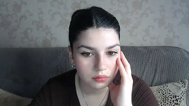 KisaModel online show from July 30, 2026, 8:13 am