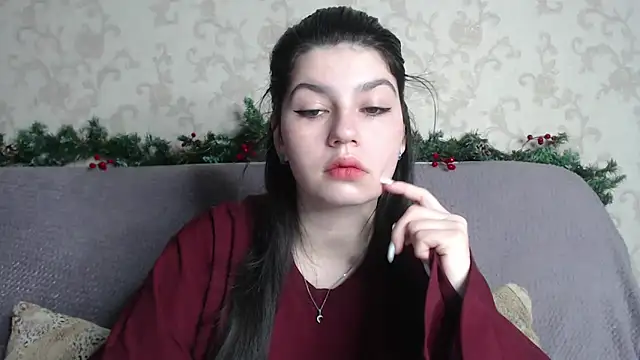 Snapshot of KisaModel chatting on February 2, 2026, 11:59 pm KisaModel online show from February 2, 2026, 11:59 pm