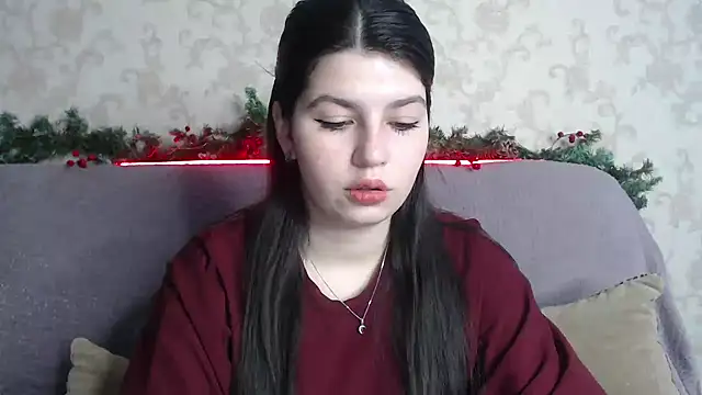 Snapshot of KisaModel chatting on February 3, 2026, 7:24 am KisaModel online show from February 3, 2026, 7:24 am