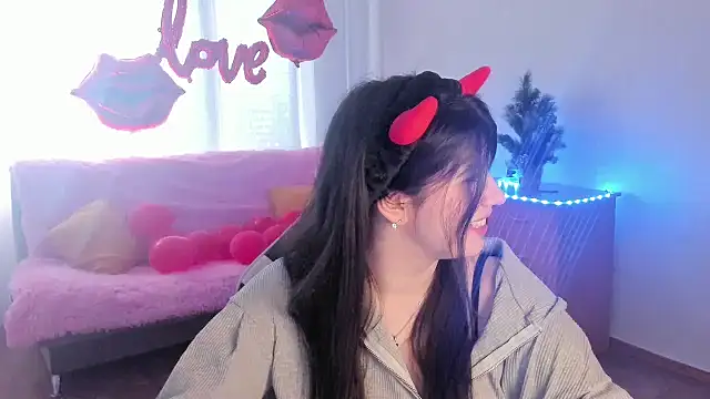 Snapshot of KisaModel chatting on March 2, 2026, 6:58 am KisaModel online show from March 2, 2026, 6:58 am