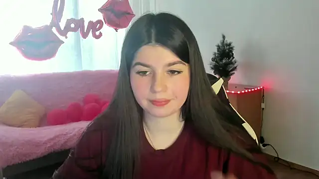 Snapshot of KisaModel chatting on February 20, 2026, 8:16 am KisaModel online show from February 20, 2026, 8:16 am