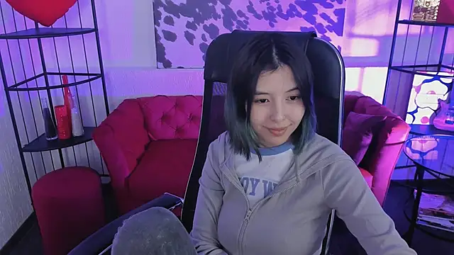 SirenMystiq online show from April 16, 2026, 9:39 pm